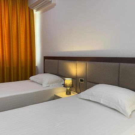 3B Suites Boutique Hotel Saranda Extérieur photo