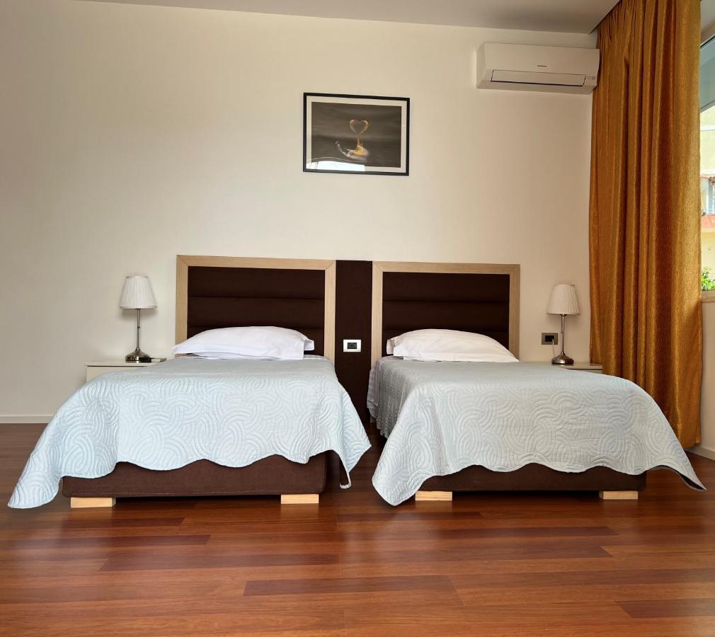 3B Suites Boutique Hotel Saranda Extérieur photo