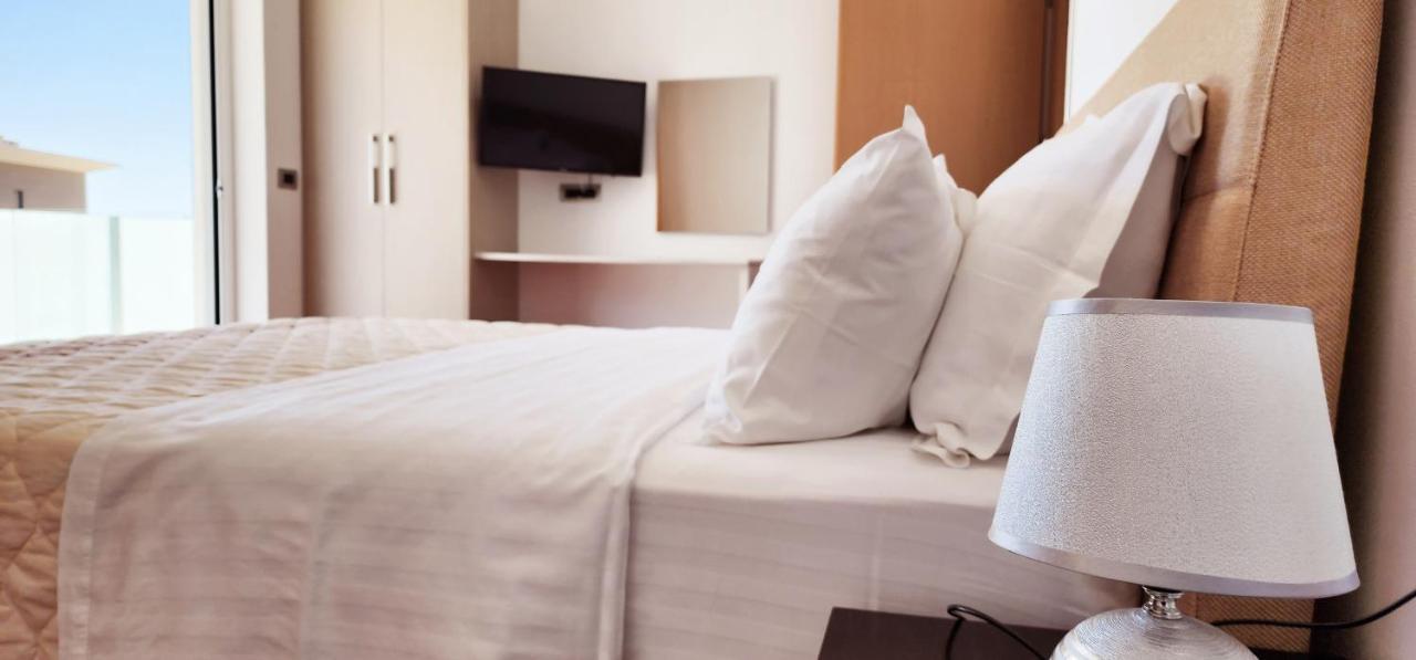 3B Suites Boutique Hotel Saranda Extérieur photo