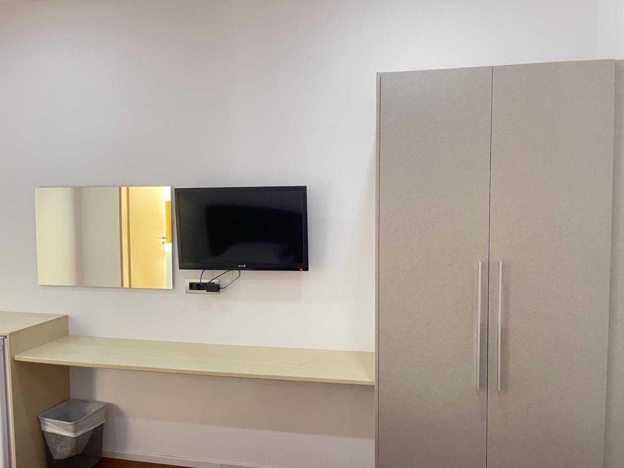 3B Suites Boutique Hotel Saranda Extérieur photo