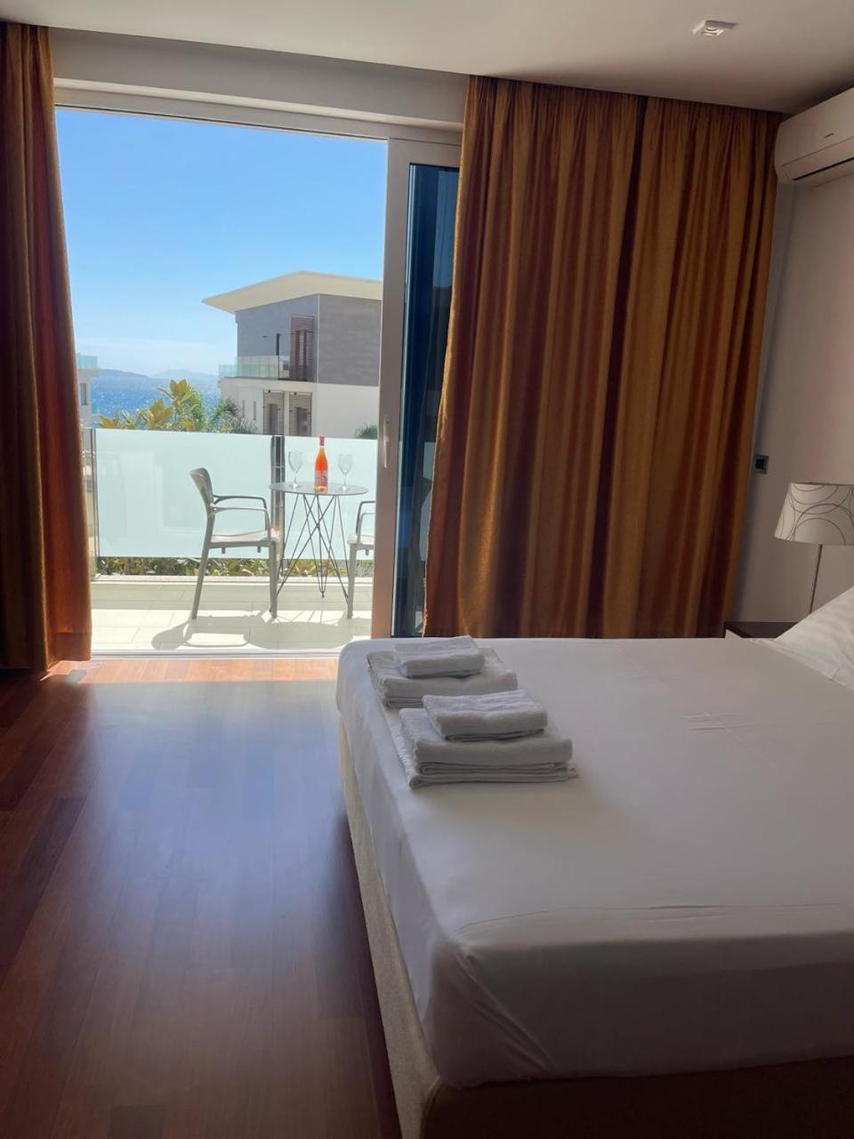 3B Suites Boutique Hotel Saranda Extérieur photo